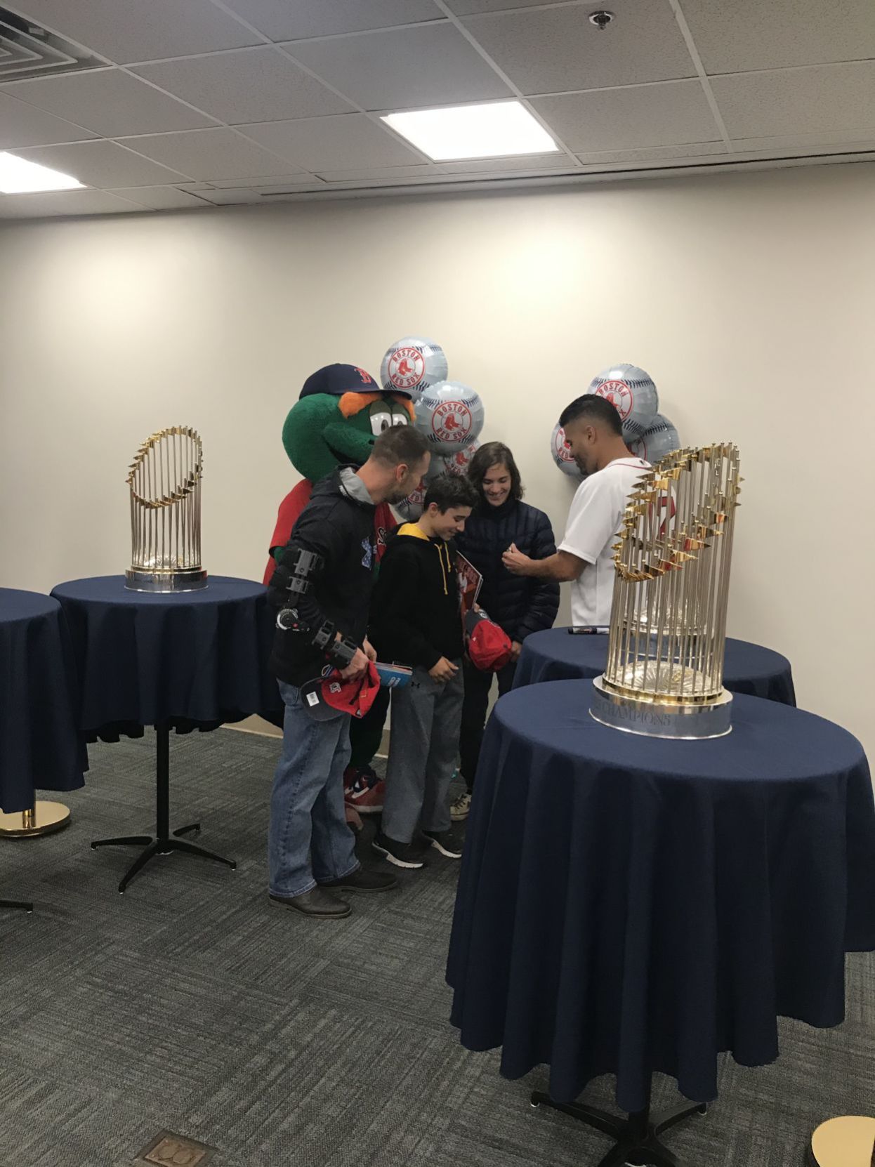 Red Sox bring World Series trophies to Manchester VA in celebration of Veterans Day